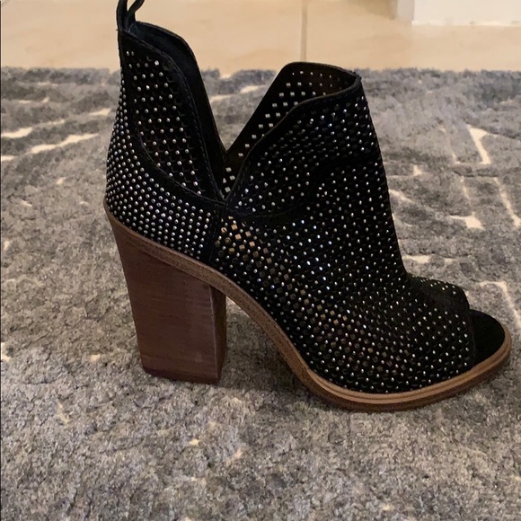 vince camuto kiminni